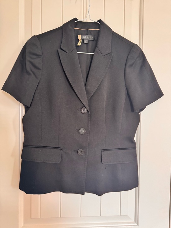 Anne Klein Jackets & Blazers - Anne Klein Black Short-Sleeve Tailored Blazer size 6P